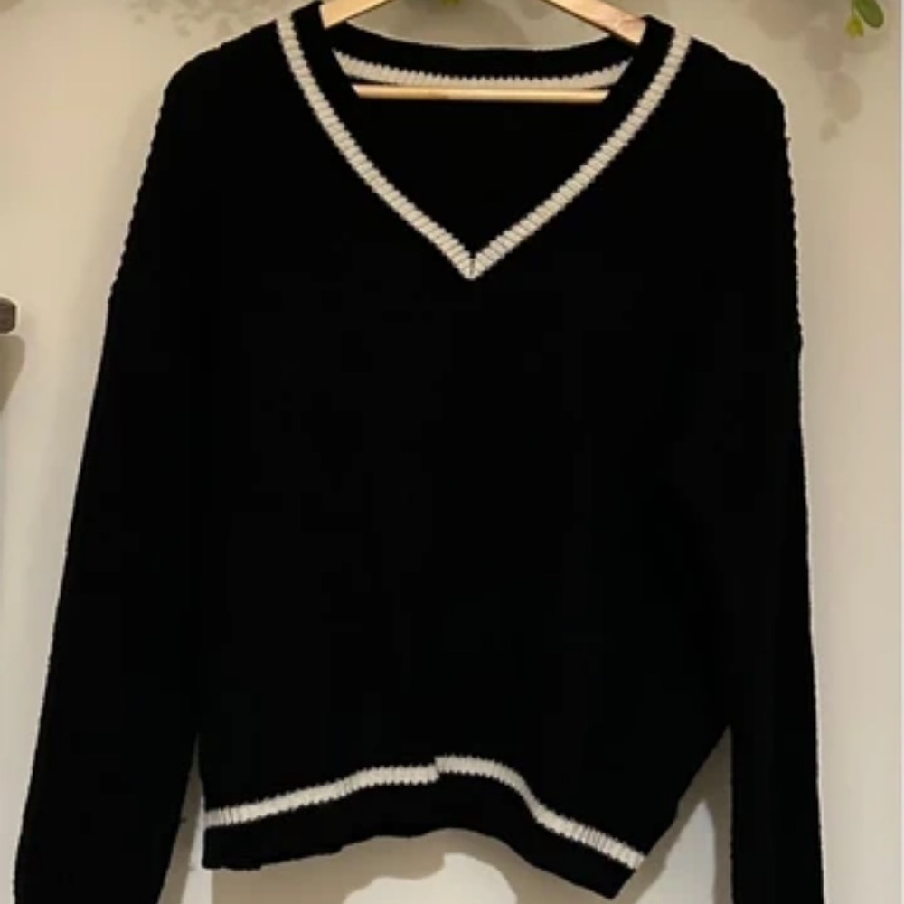 SHEIN Black V-Neck Sweater with White Accents